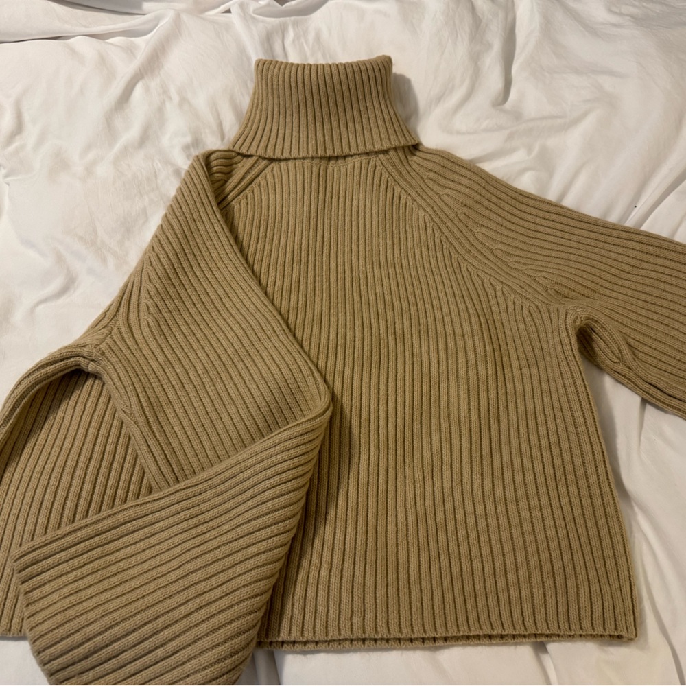 H&M Sweater